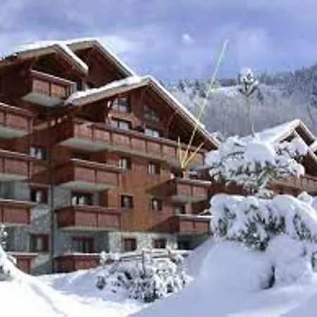 2 Avec Piscine Et Spa, Au Pied Des Pistes A Meribel Village - Fr-1-566-37 Apartamento *